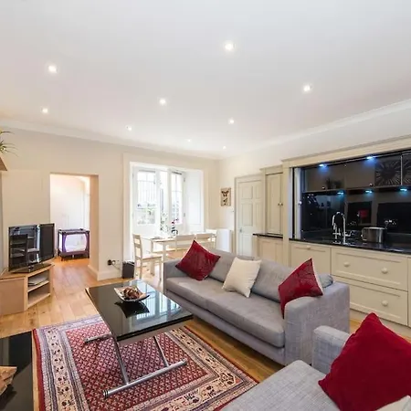 Self Catering , City Centre Apartment With Parking Edinburgh Exterior photo