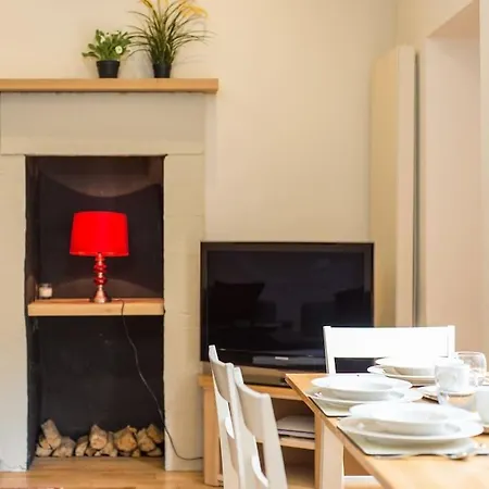 Self Catering , City Centre Apartment With Parking Edinburgh Exterior photo