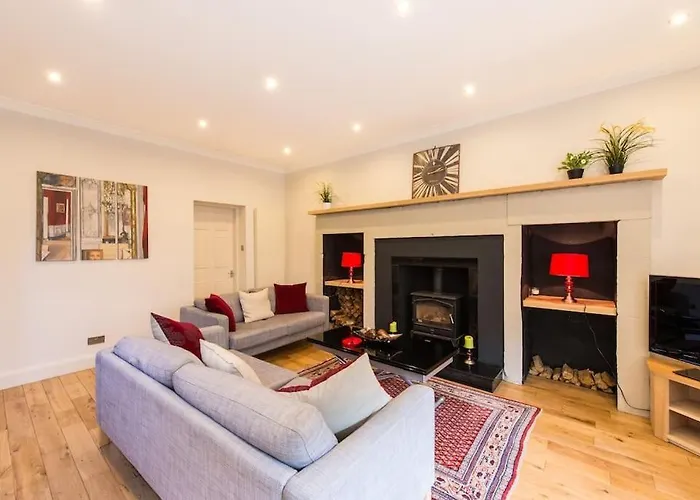 Self Catering , City Centre Apartment With Parking